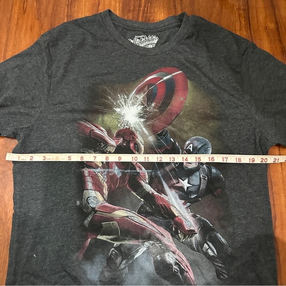 Old Navy Captain America Iron Man Shirt Size Large Unisex - Picture 5 of 6